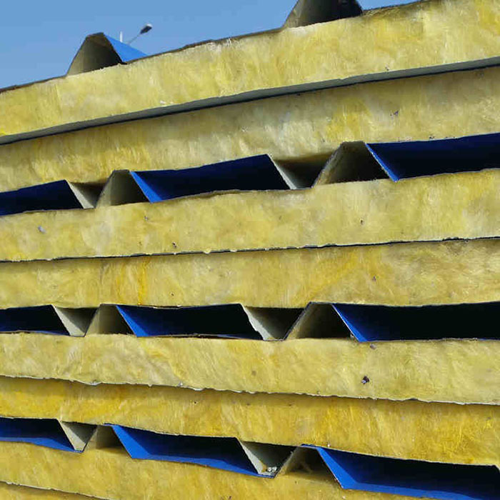 重慶彩鋼屋面外墻翻新施工:提升建筑外觀與耐久性