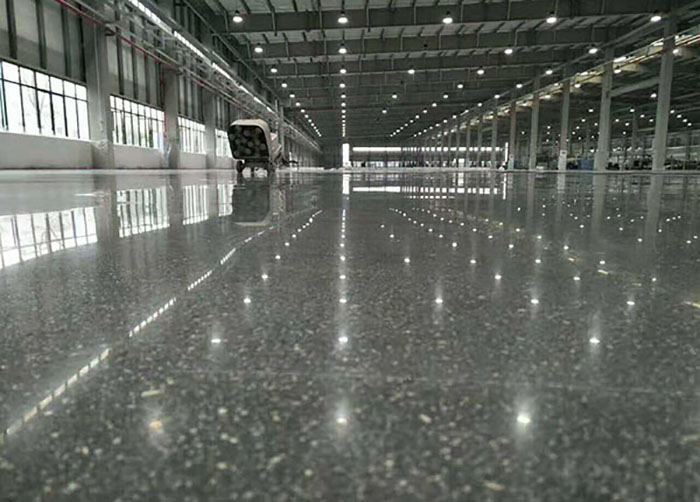 固化劑上刷環(huán)氧地坪有影響嗎？