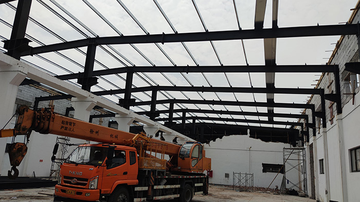 彩鋼屋面翻新時出現(xiàn)流掛現(xiàn)象怎么辦？