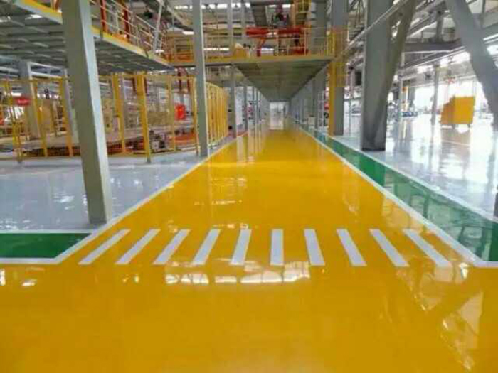環(huán)氧地坪和耐磨地坪:工業(yè)地面保護(hù)的最佳選擇