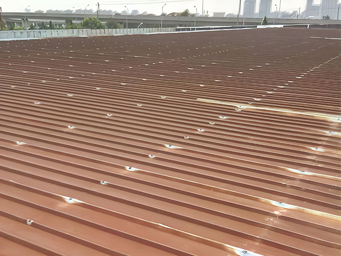 彩鋼金屬屋面防水翻新:提升建筑品質(zhì)與耐久性